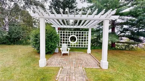 815 Golf Club Road North Bay ON P1B 8G2