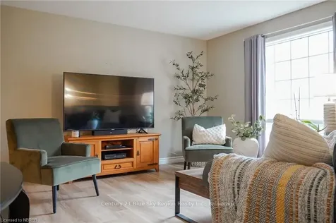 338 Carmichael Drive North Bay ON P1B 8G2