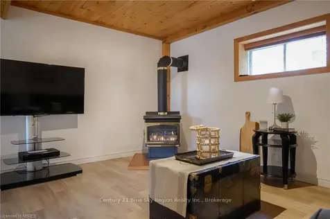 338 Carmichael Drive North Bay ON P1B 8G2