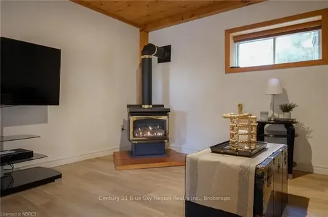 338 Carmichael Drive North Bay ON P1B 8G2