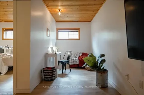 338 Carmichael Drive North Bay ON P1B 8G2