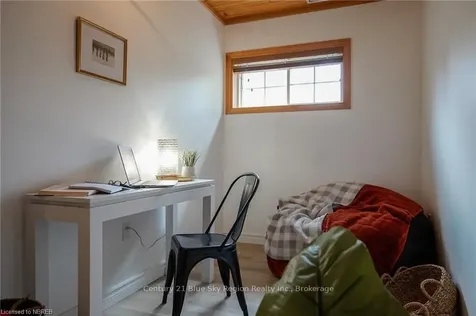 338 Carmichael Drive North Bay ON P1B 8G2