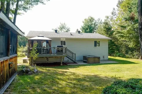 338 Carmichael Drive North Bay ON P1B 8G2