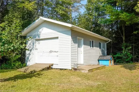 338 Carmichael Drive North Bay ON P1B 8G2