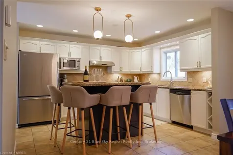 338 Carmichael Drive North Bay ON P1B 8G2