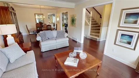 18 Fodor Street North Bay ON P1A 1C4