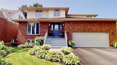18 Fodor Street North Bay ON P1A 1C4