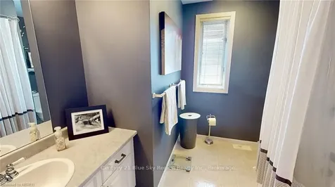 18 Fodor Street North Bay ON P1A 1C4