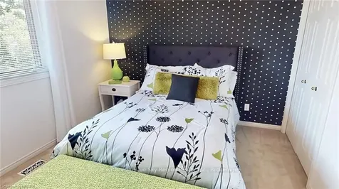 18 Fodor Street North Bay ON P1A 1C4