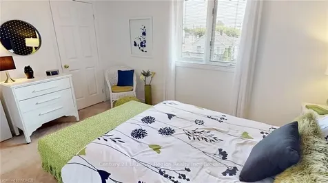 18 Fodor Street North Bay ON P1A 1C4
