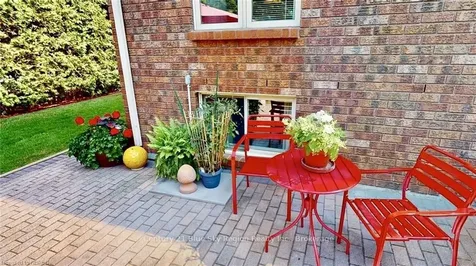 18 Fodor Street North Bay ON P1A 1C4