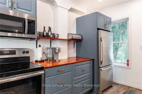 84 Mcnab Street Stratford ON N5A 1Z2