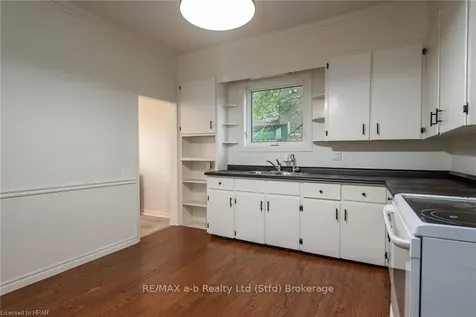 237 Romeo Street S Stratford ON N5A 4T3