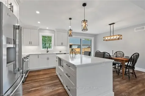 26 Ann Street N Minto ON N0G 1M0