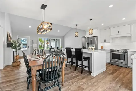 26 Ann Street N Minto ON N0G 1M0