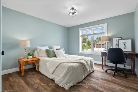 26 Ann Street N Minto ON N0G 1M0