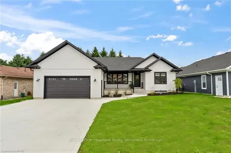 26 Ann Street N Minto ON N0G 1M0