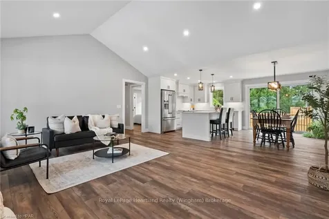 26 Ann Street N Minto ON N0G 1M0