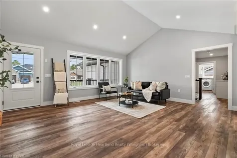 26 Ann Street N Minto ON N0G 1M0