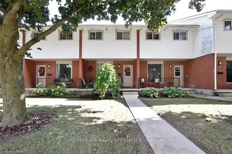 301 Dufferin Street Stratford ON N5A 2H3