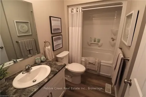 28 Huron Heights Drive Ashfield-colborne-wawanosh ON N7A 0B1