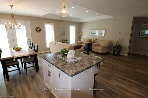 28 Huron Heights Drive Ashfield-colborne-wawanosh ON N7A 0B1