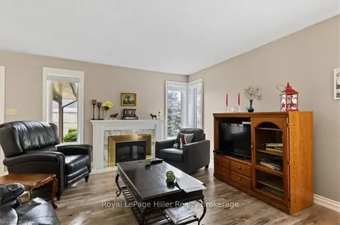 250 Stella Avenue Southwest Middlesex ON N0L 1M0