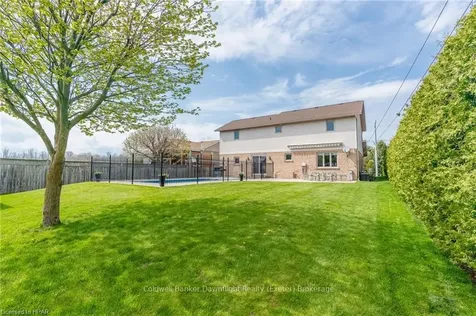 163 Brock Avenue Bluewater ON N0M 1X0