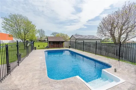 163 Brock Avenue Bluewater ON N0M 1X0