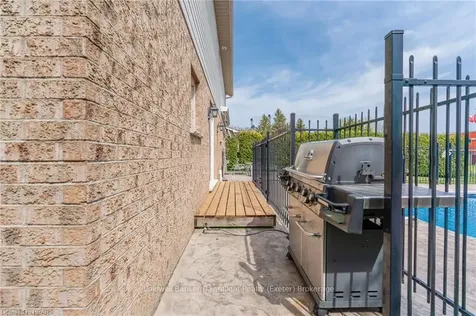 163 Brock Avenue Bluewater ON N0M 1X0