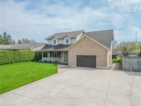 163 Brock Avenue Bluewater ON N0M 1X0