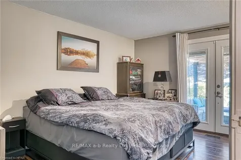 63 Kathryn Crescent Stratford ON N5A 6W9