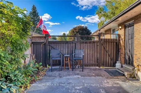 63 Kathryn Crescent Stratford ON N5A 6W9