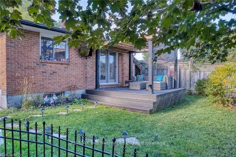 63 Kathryn Crescent Stratford ON N5A 6W9
