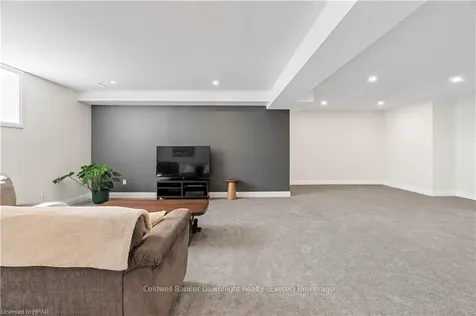 135 Foxborough Place Thames Centre ON N0M 2P0