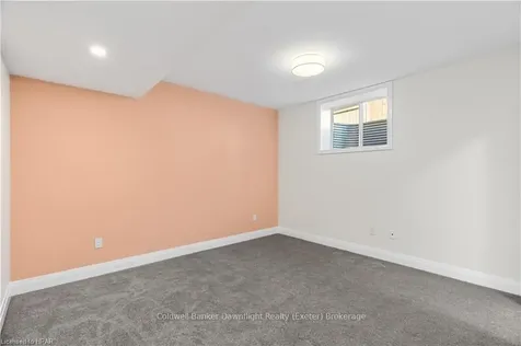 135 Foxborough Place Thames Centre ON N0M 2P0
