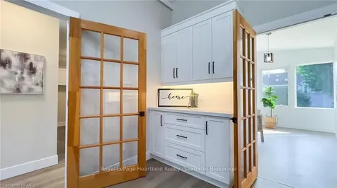 22 Hamilton Street Bluewater ON N0M 1G0