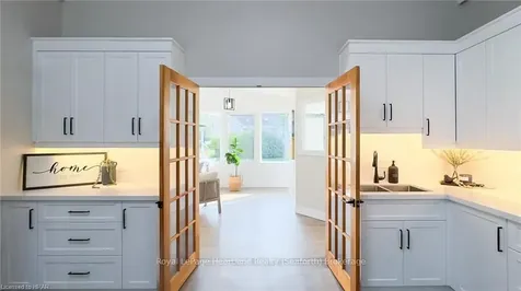 22 Hamilton Street Bluewater ON N0M 1G0