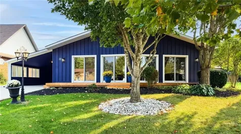 22 Hamilton Street Bluewater ON N0M 1G0