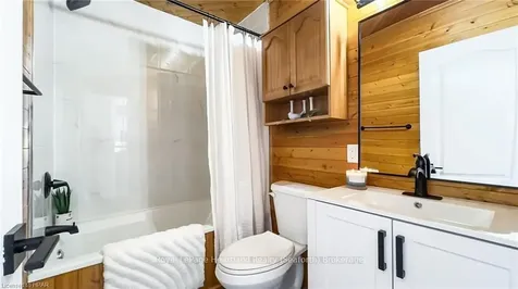 22 Hamilton Street Bluewater ON N0M 1G0