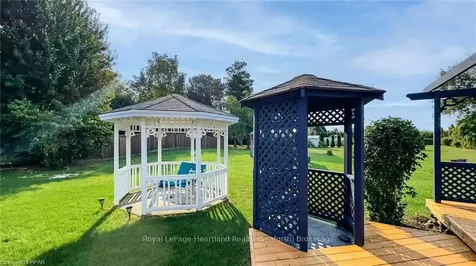 22 Hamilton Street Bluewater ON N0M 1G0