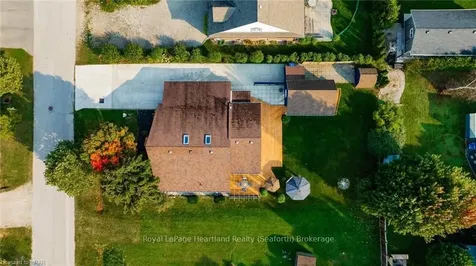 22 Hamilton Street Bluewater ON N0M 1G0