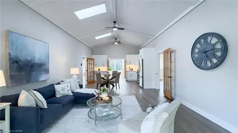 22 Hamilton Street Bluewater ON N0M 1G0