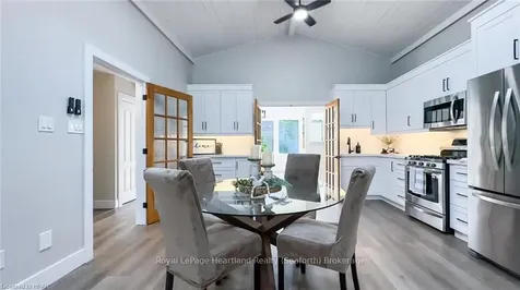 22 Hamilton Street Bluewater ON N0M 1G0