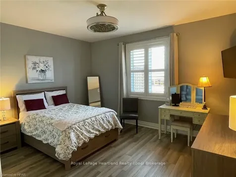 104 Ridgewood Crescent St. Marys ON N4X 1E8