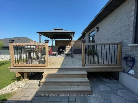 104 Ridgewood Crescent St. Marys ON N4X 1E8