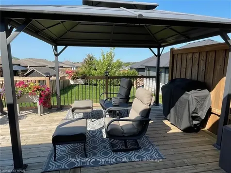 104 Ridgewood Crescent St. Marys ON N4X 1E8