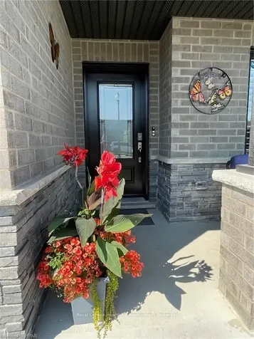 104 Ridgewood Crescent St. Marys ON N4X 1E8