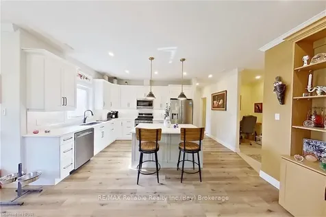 55 Bayfield Mews Lane Bluewater ON N0M 1G0