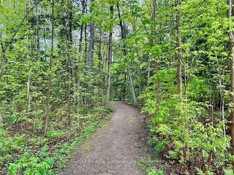 55 Bayfield Mews Lane Bluewater ON N0M 1G0